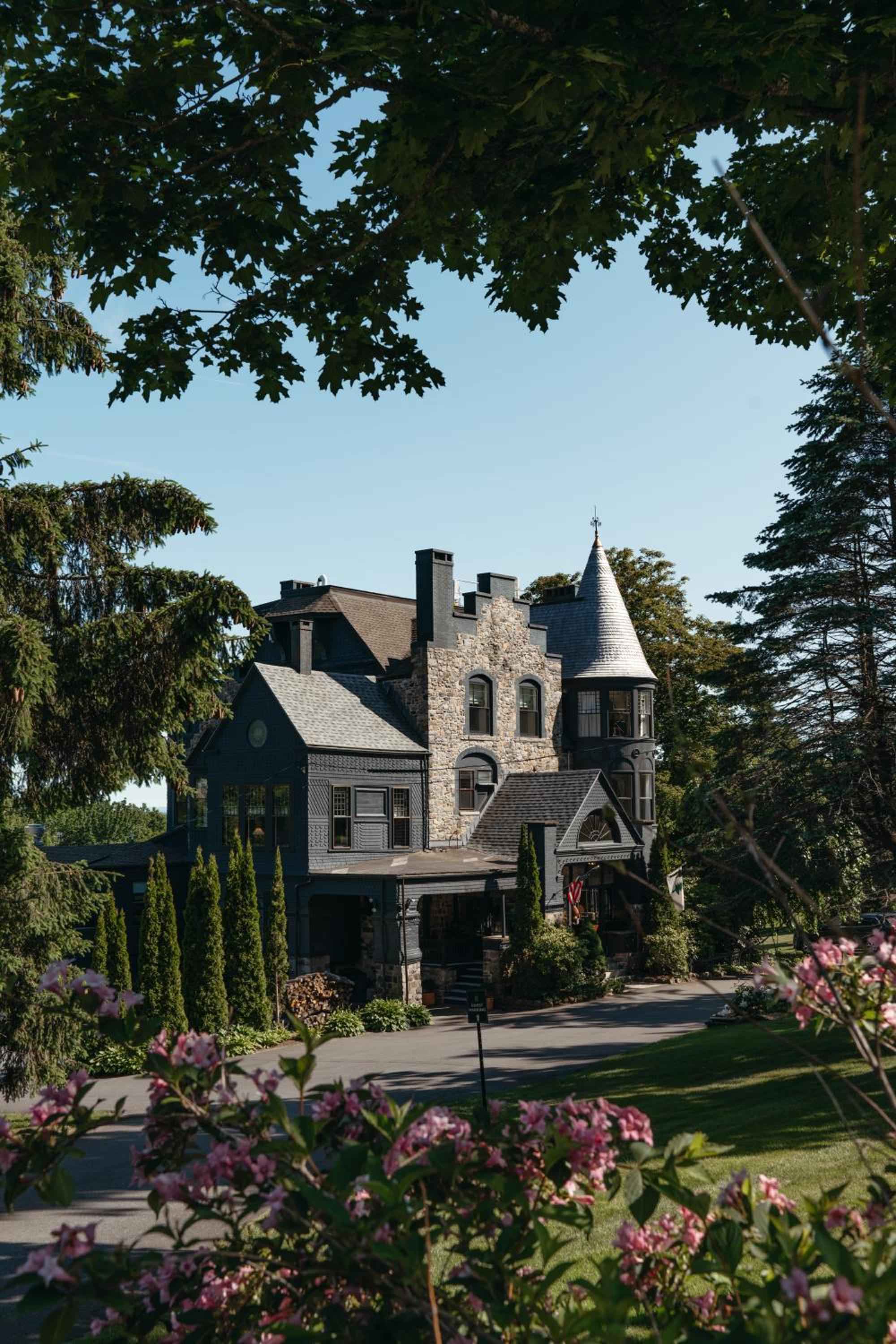 Luxury and serenity at Camden's seaside retreat in Camden, ME