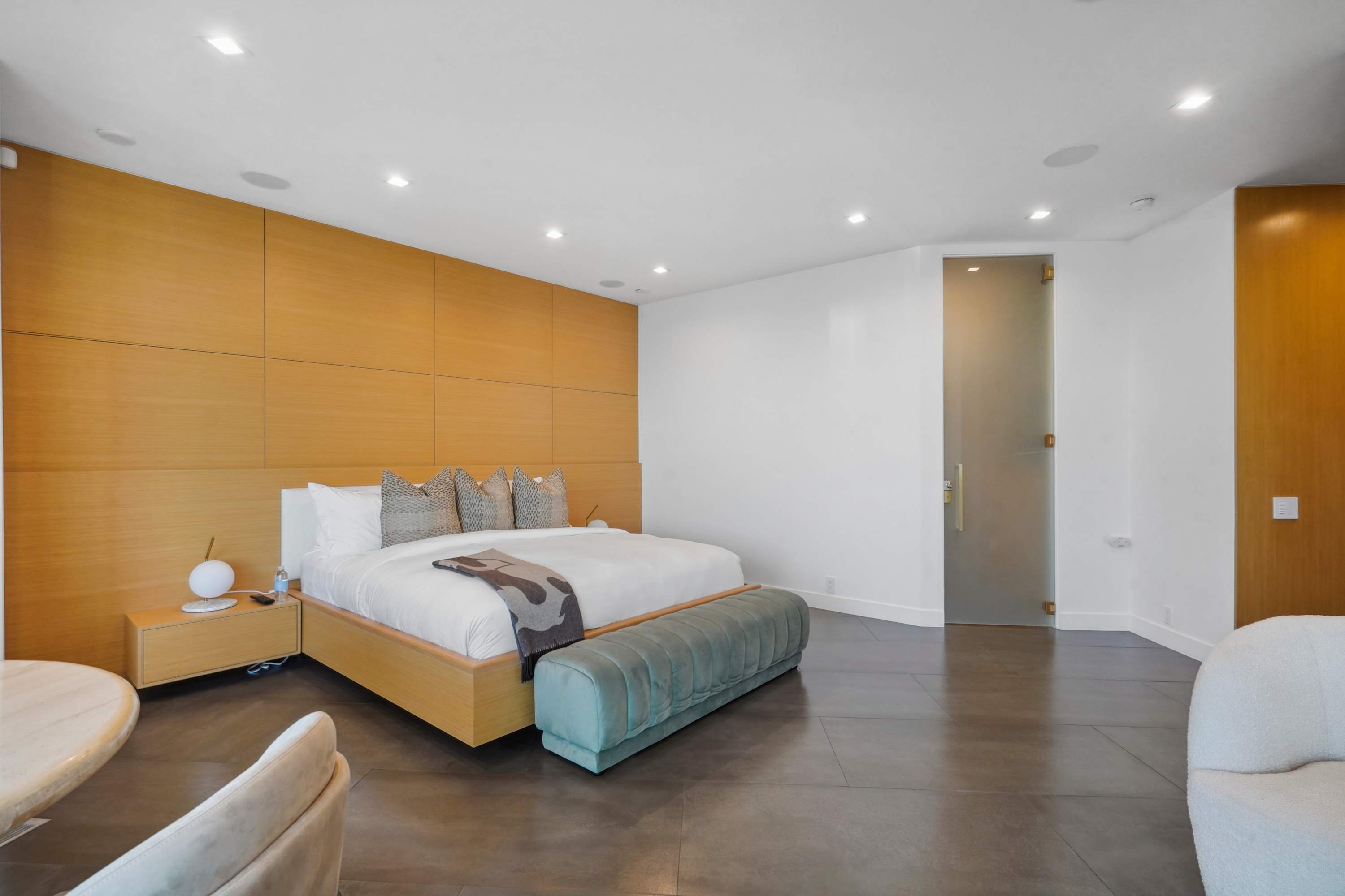 Residence image 2