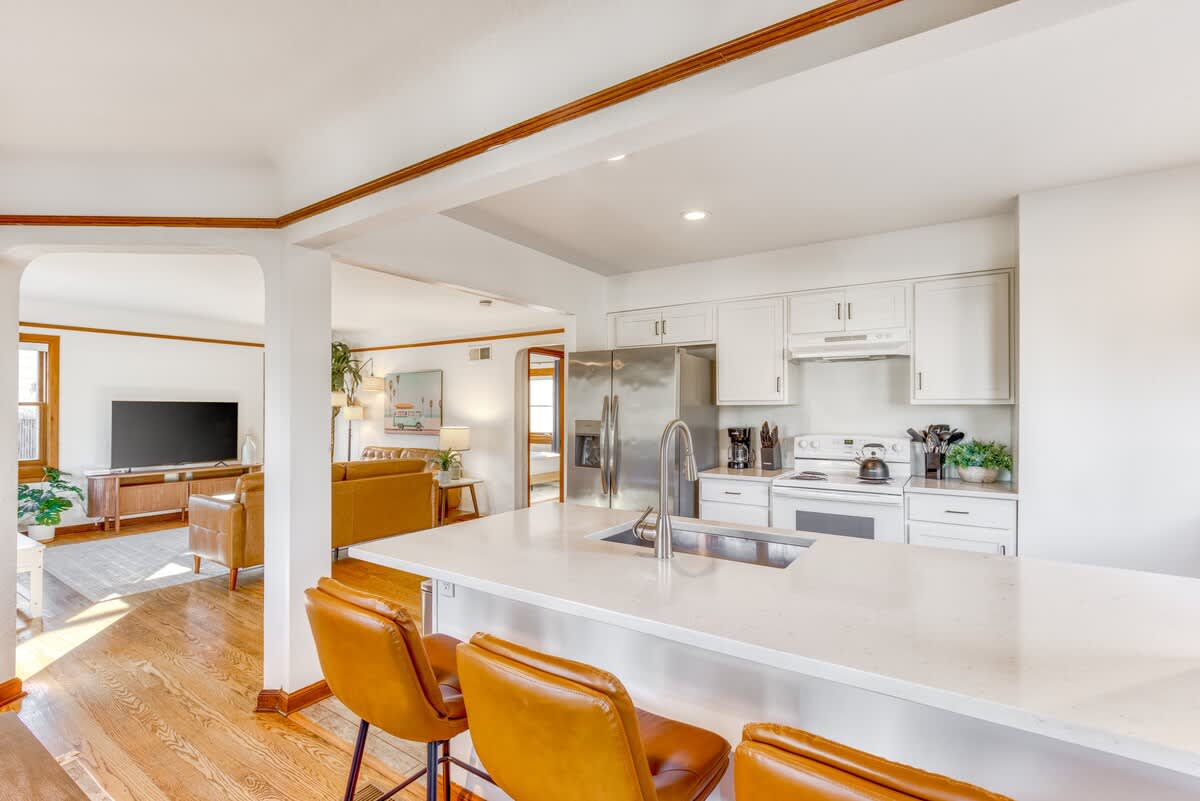 Residence image 3