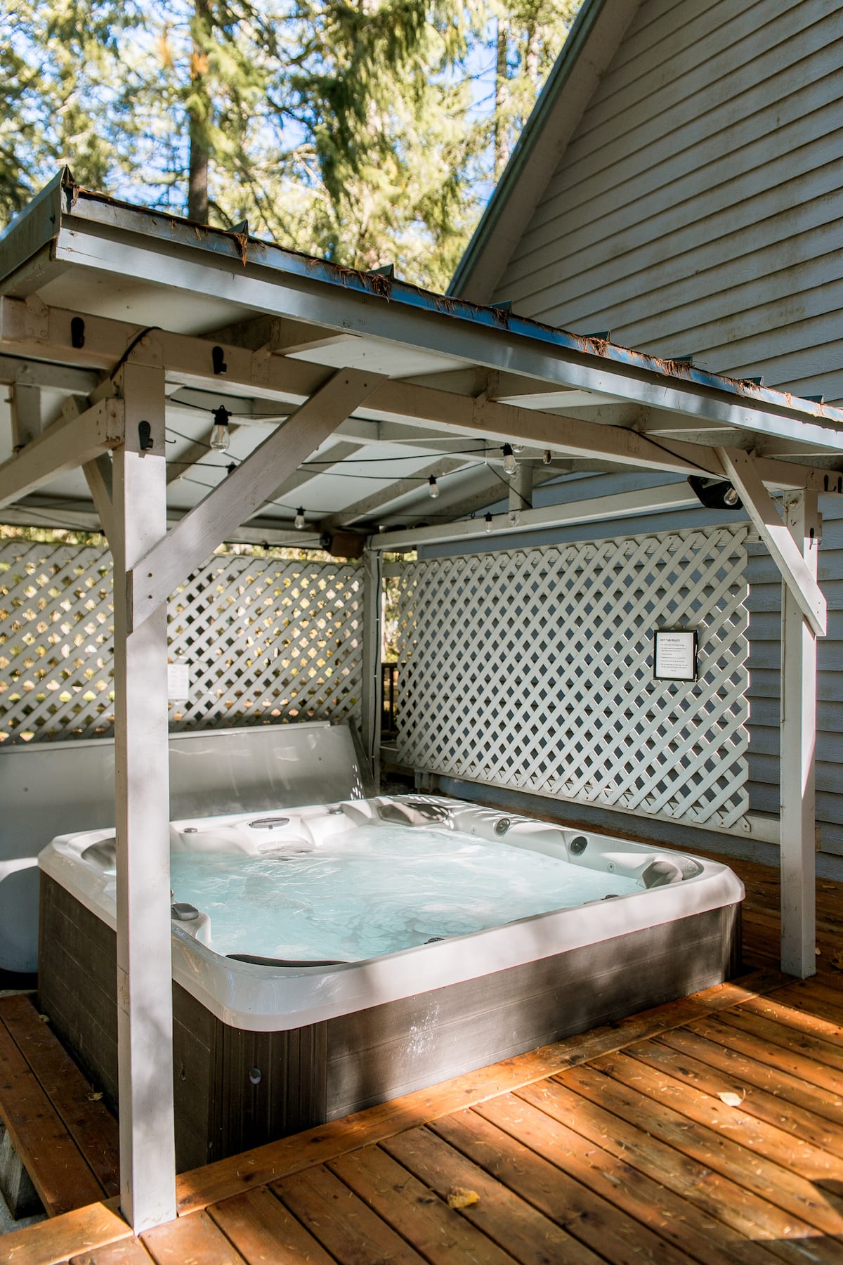 Discover your cozy haven in Rhododendron, Oregon in Rhododendron, OR