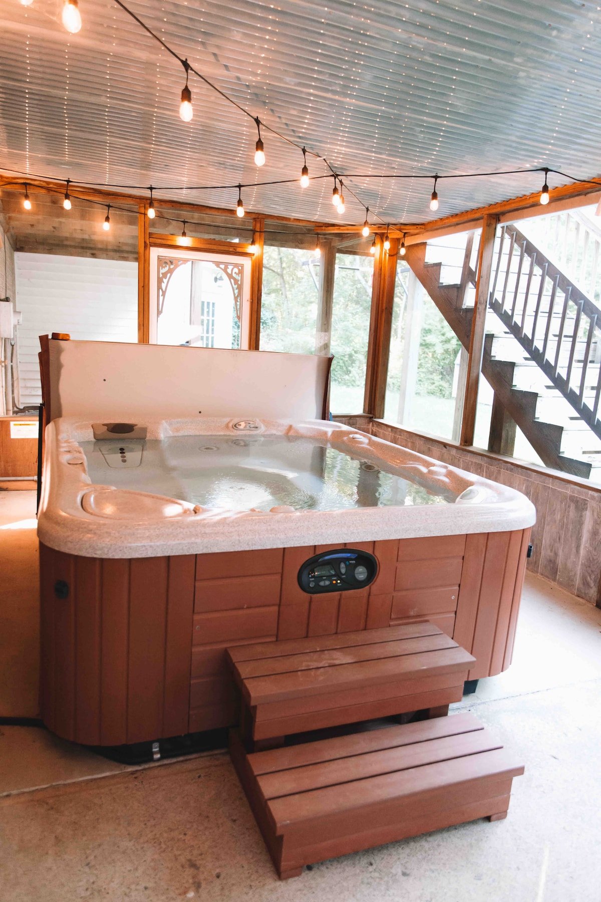 Hot tub