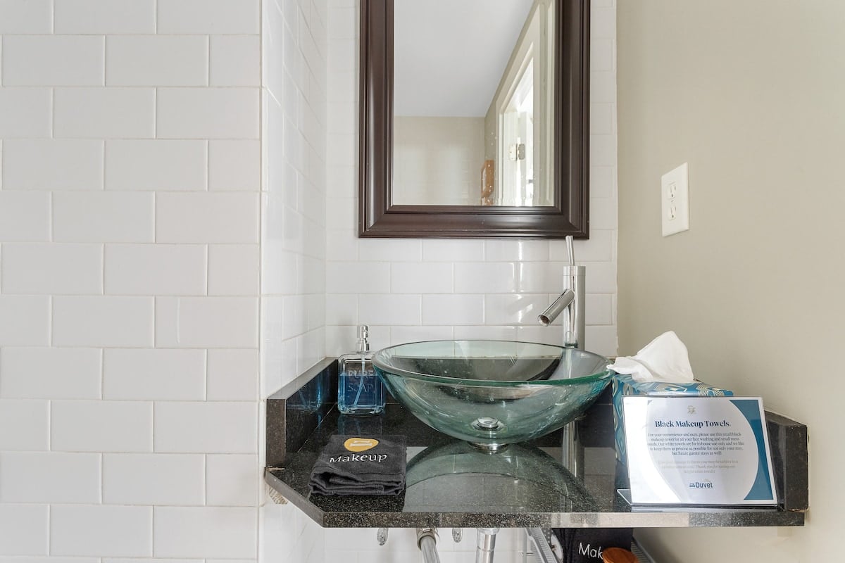 Affordable Haven in Prime Locale | The Workshop image 22