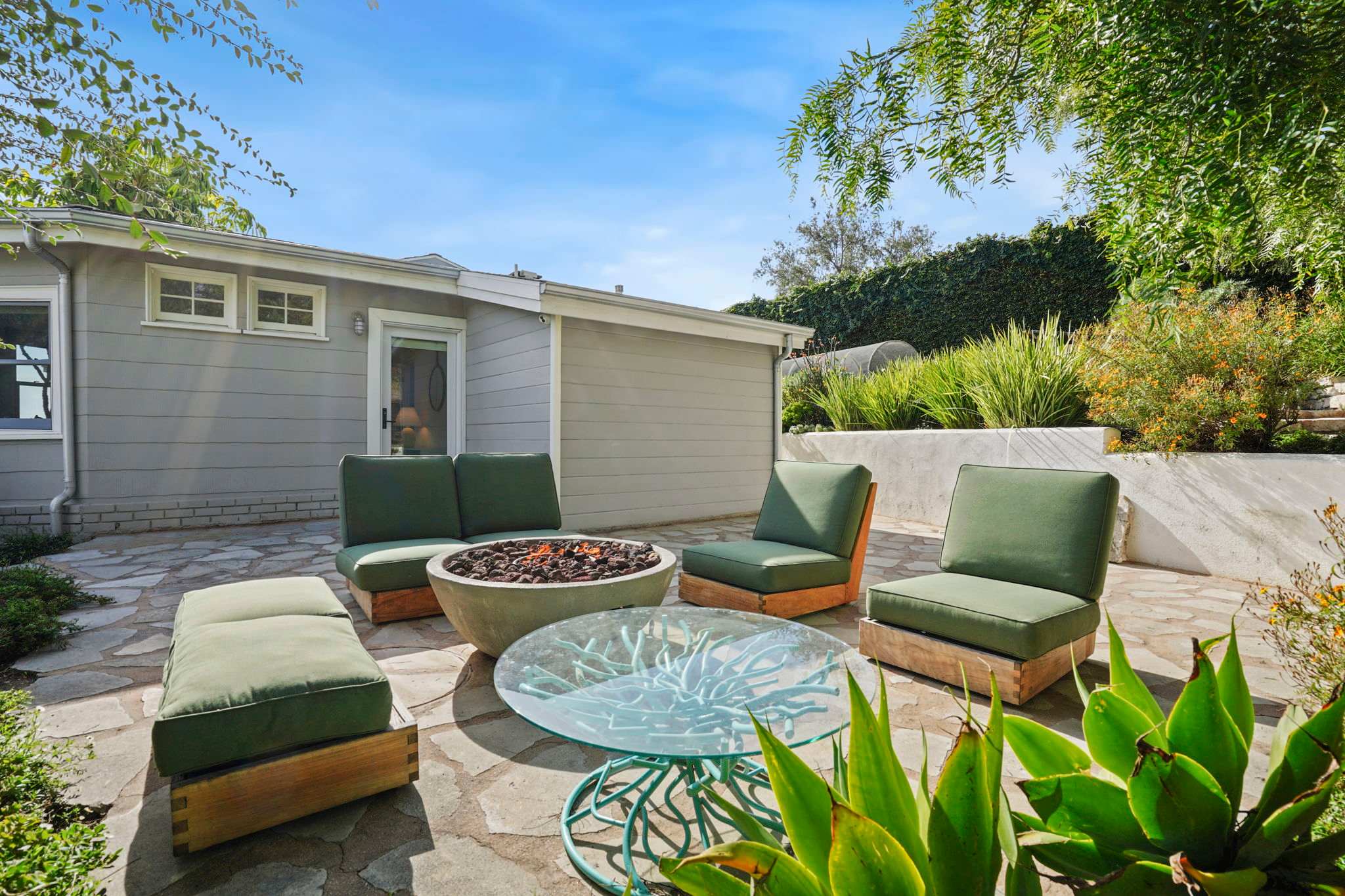 Residence image 2