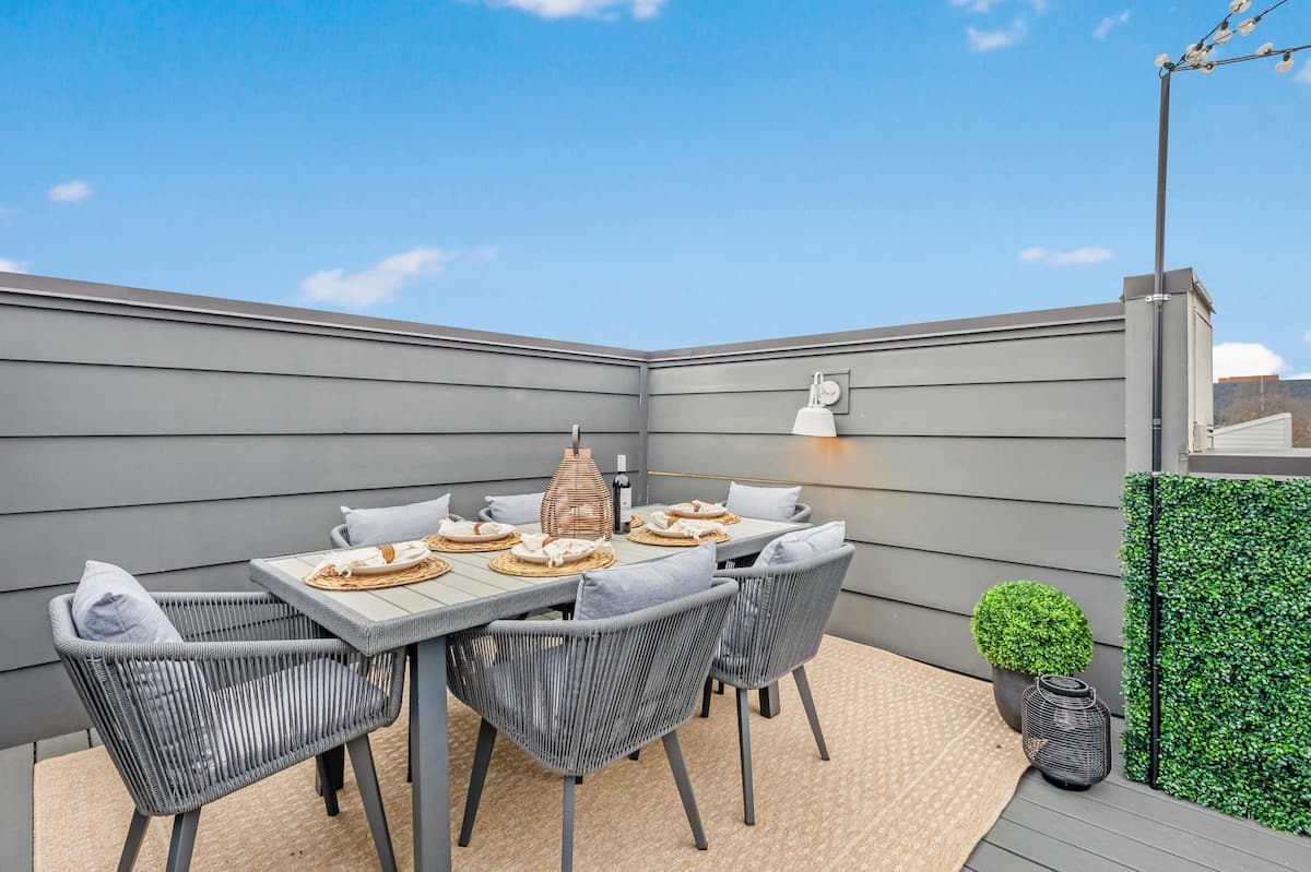 Residence image 1