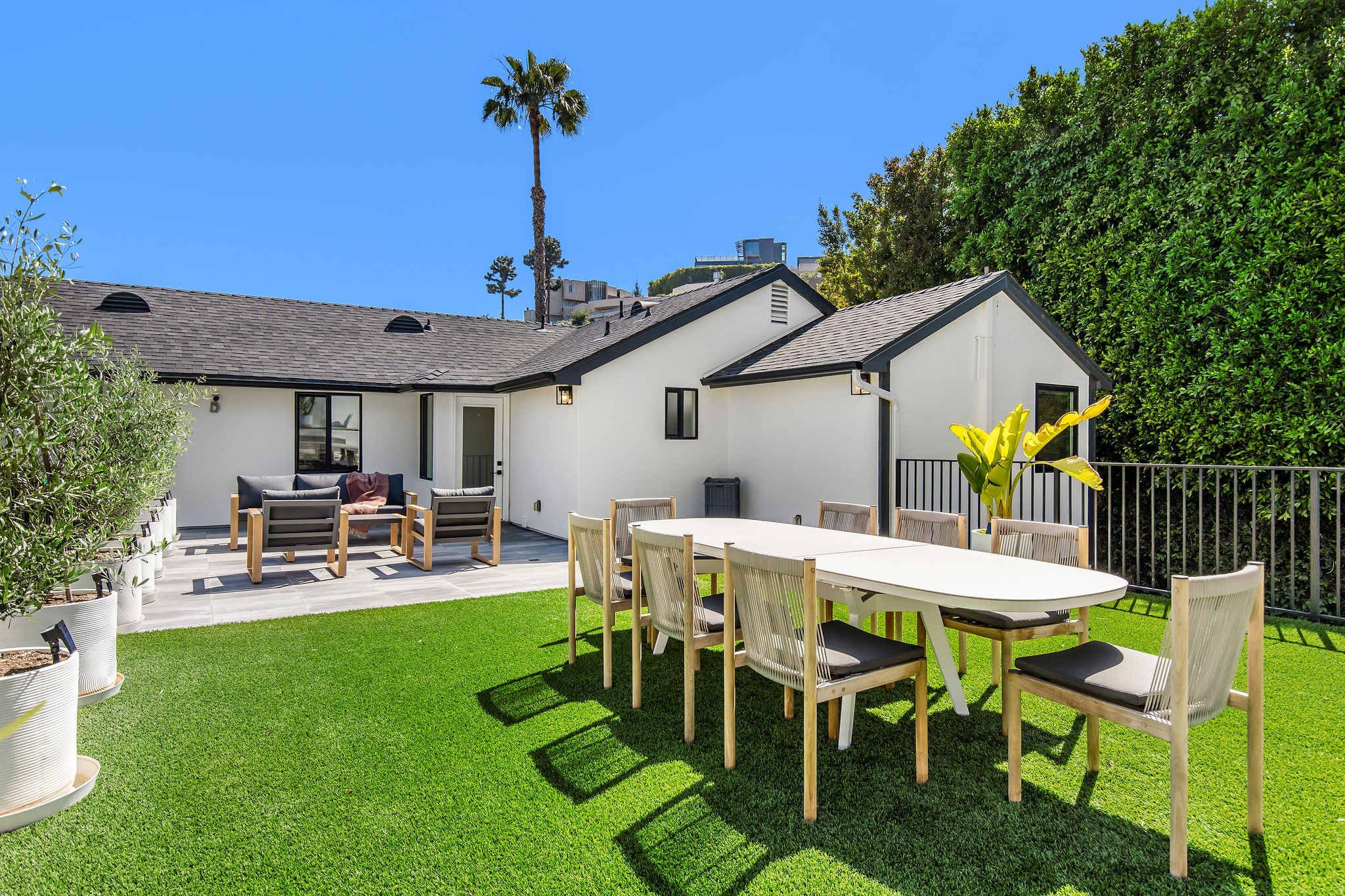 Residence image 2