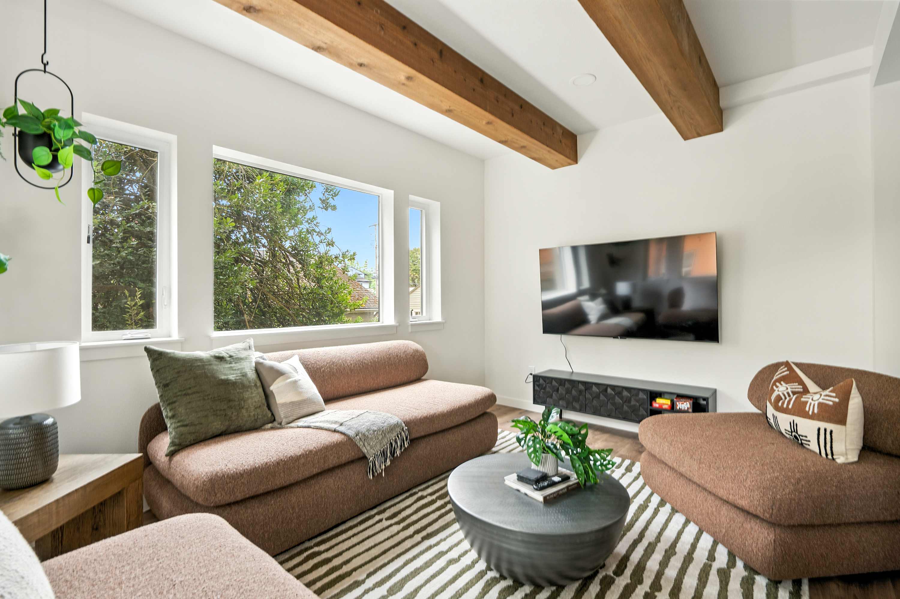 Residence image 3