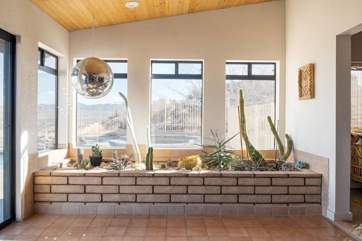 Residence image 3