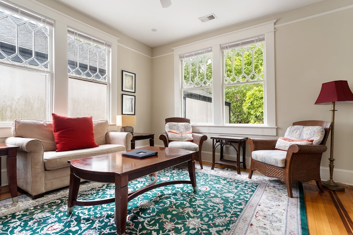 Rutledge Avenue Inn (Suite C) | Downtown Luxury image 9