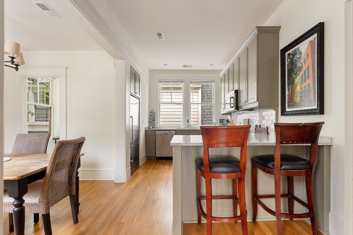 Rutledge Avenue Inn (Suite C) | Downtown Luxury image 12