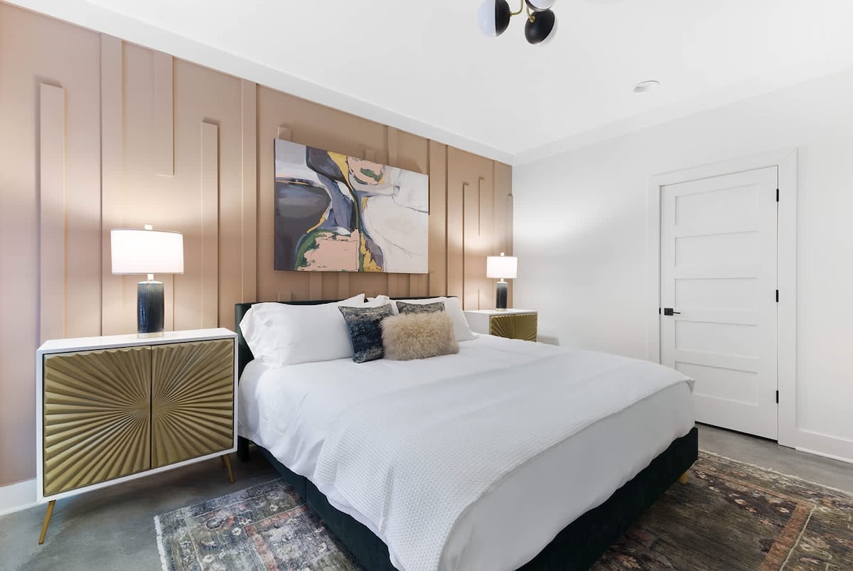 The Banjo - First floor king bedroom