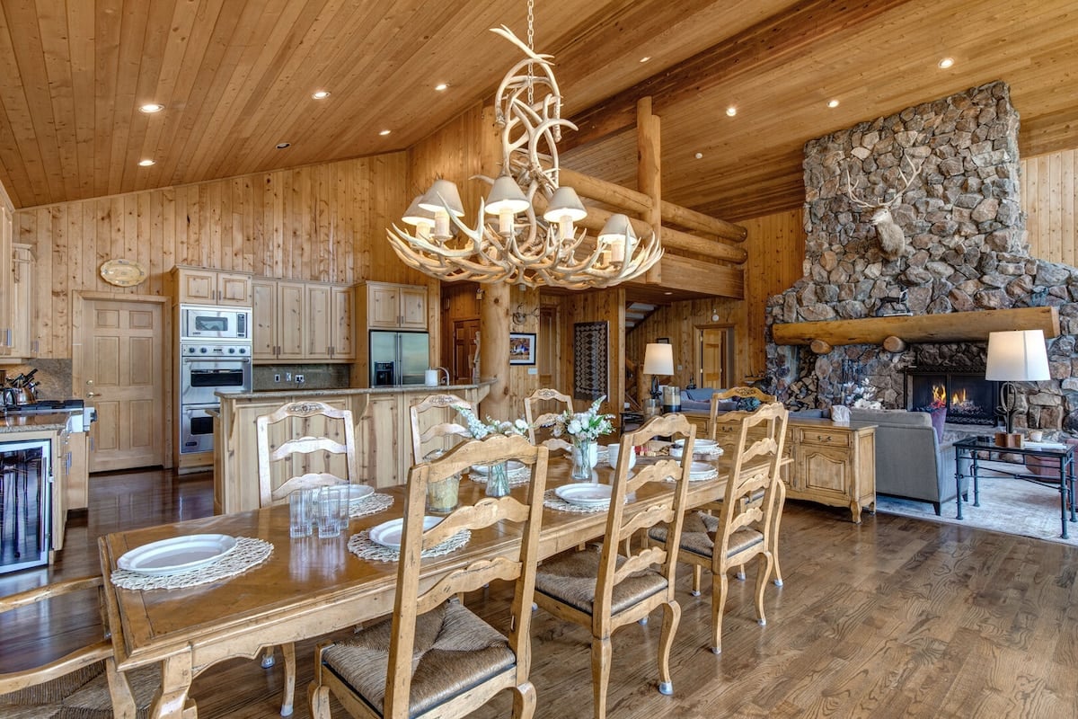 Abode at American Flag | Beautiful Mountain Views image 13