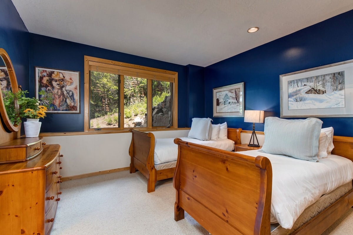Abode at American Flag | Beautiful Mountain Views image 40