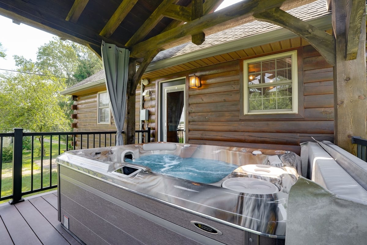 Soak your stress away in the bubbling hot tun on the back patio.