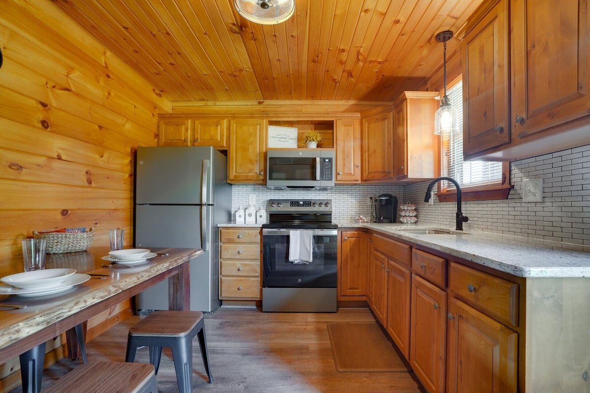 All the best amenities in the kitchen space.