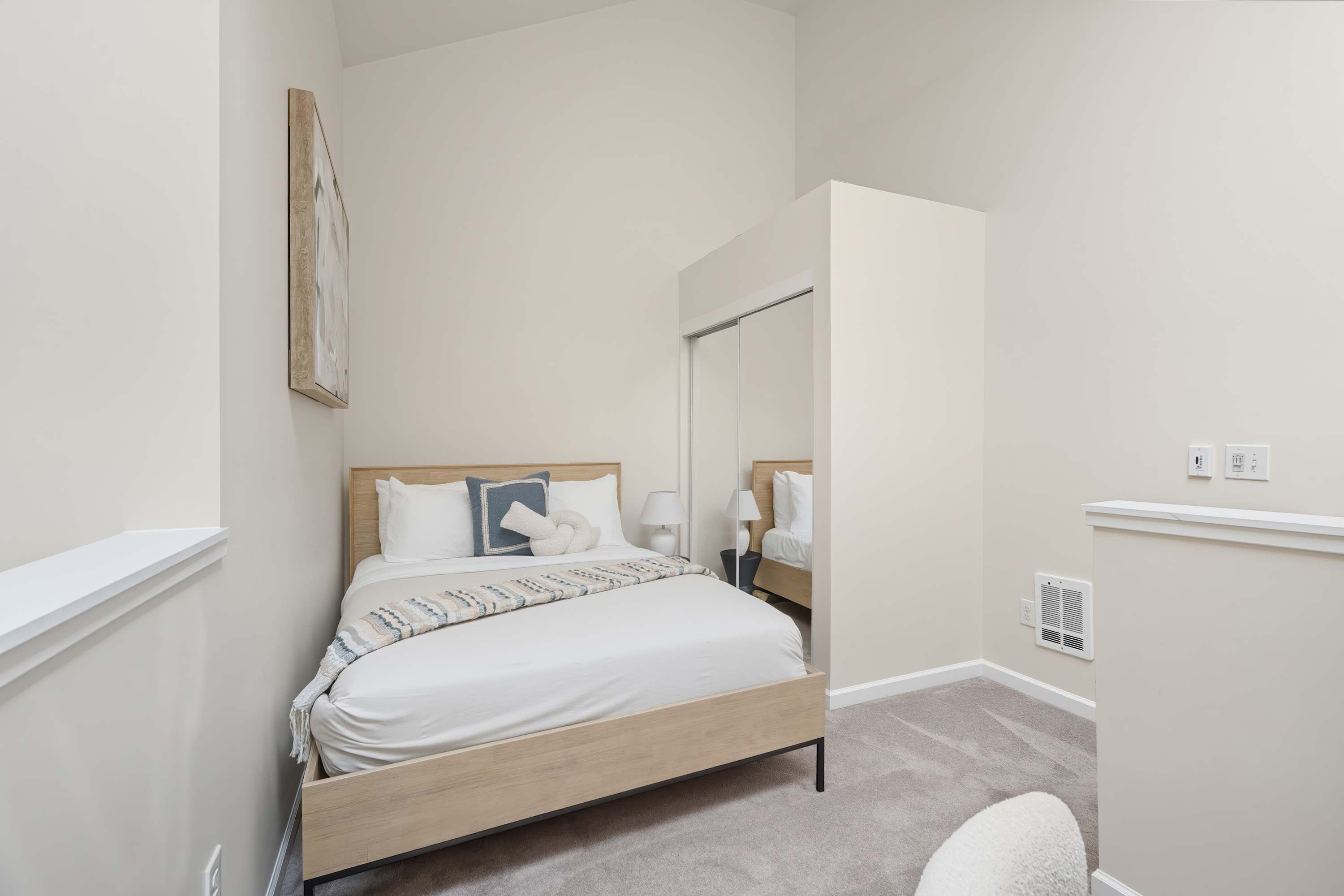 Residence image 3
