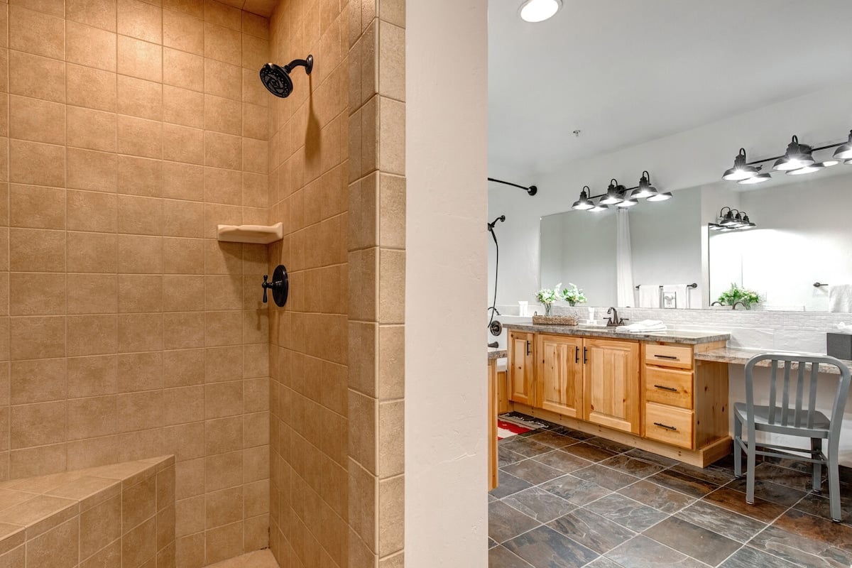 Abode at Black Bear #330 | Steps to Deer Valley image 29