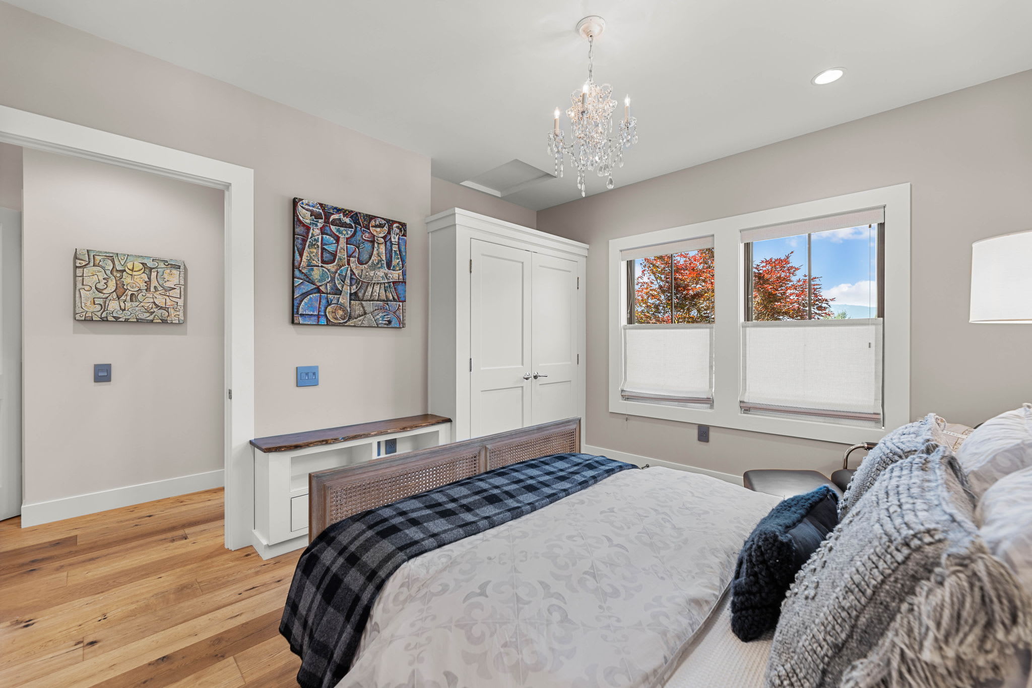Residence image 2