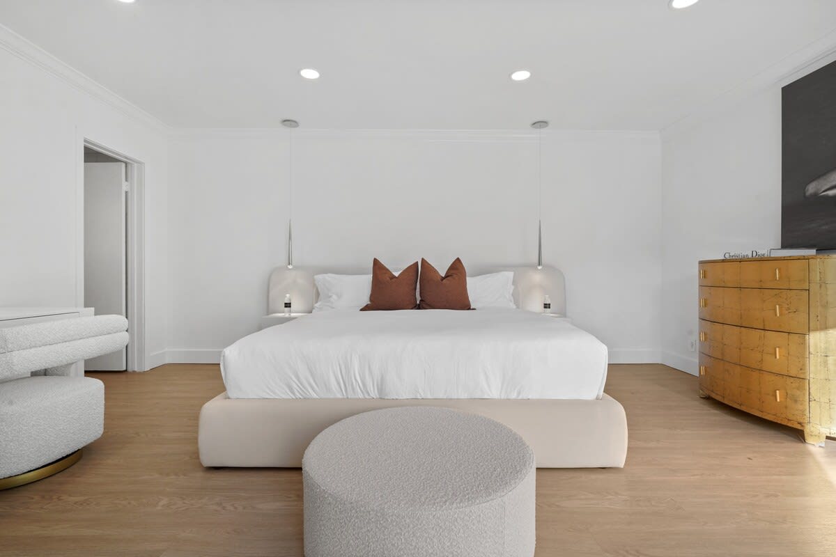 Residence image 1