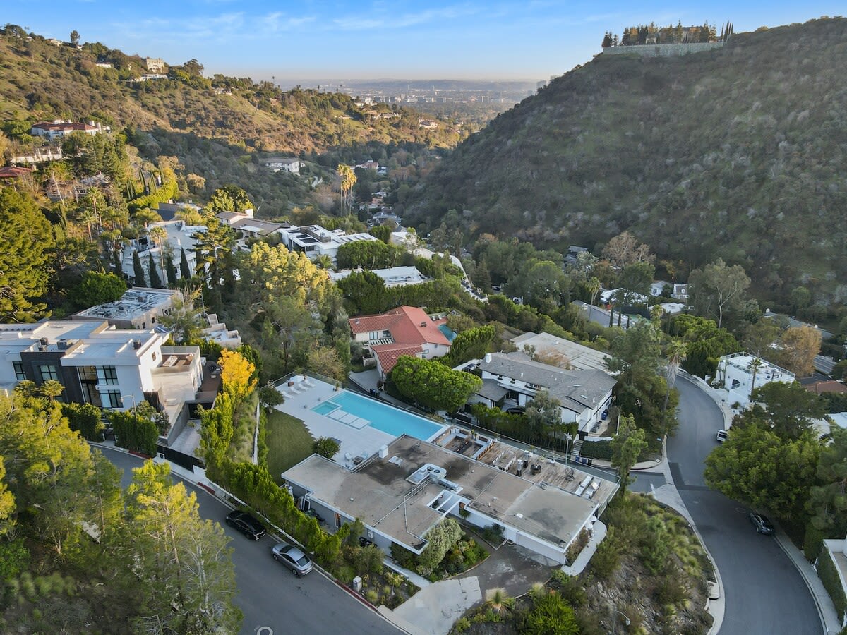 Residence image 4