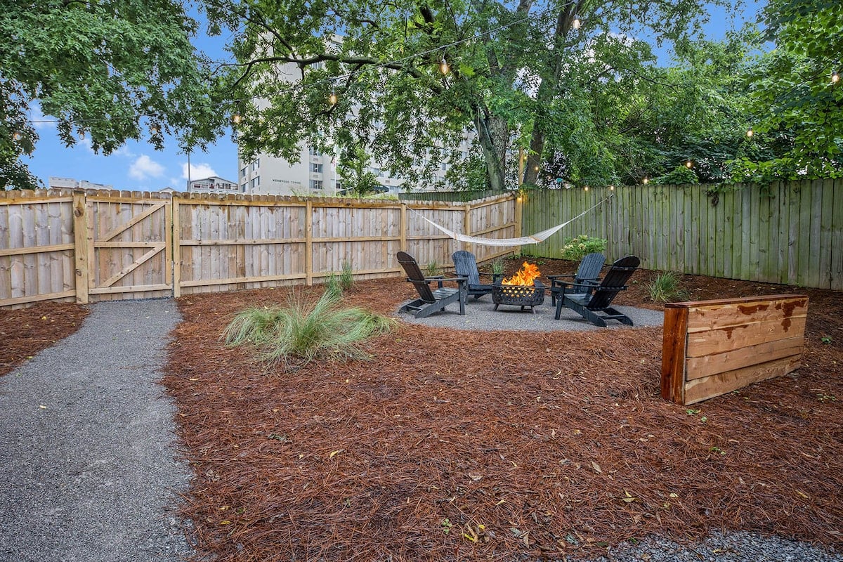 Cozy Outdoor Fire Pit for Gatherings
