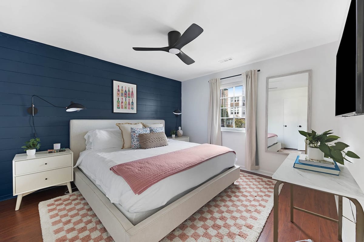 Stylish and Serene Bedroom for Ultimate Comfort