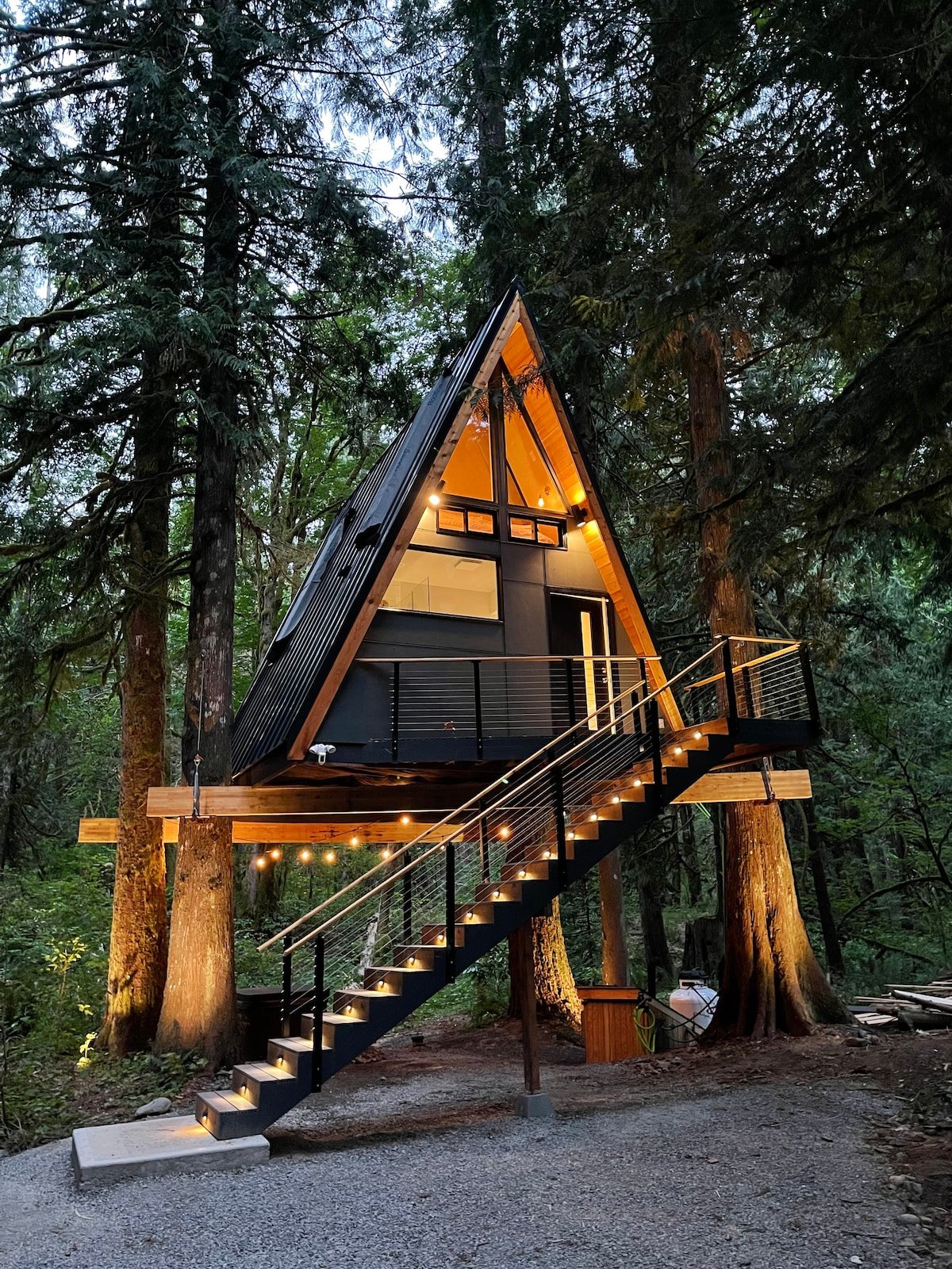 The Treeframe Cabin image 21
