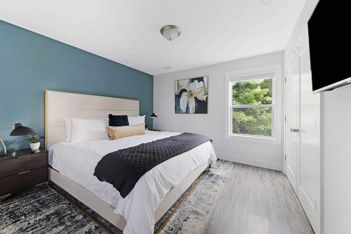 Residence image 3
