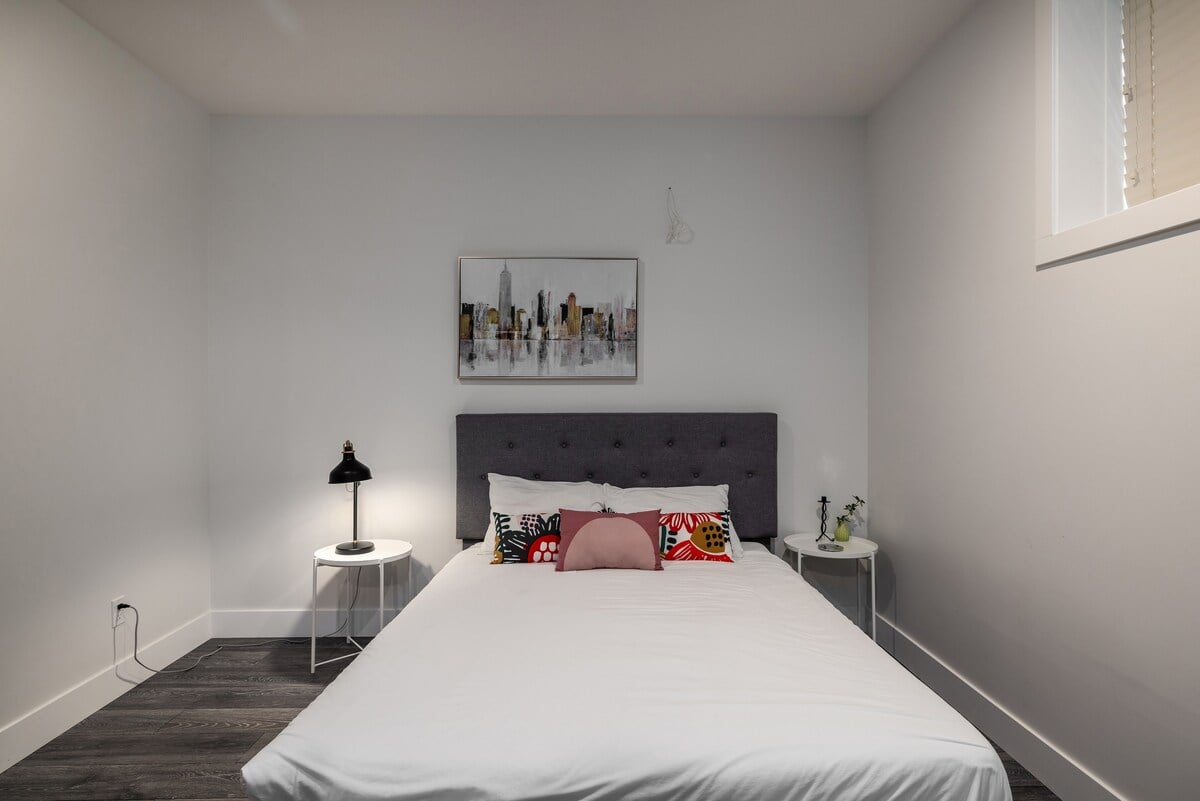 Okanagan Valley Villa With Pool, Gym, & Cinema image 30