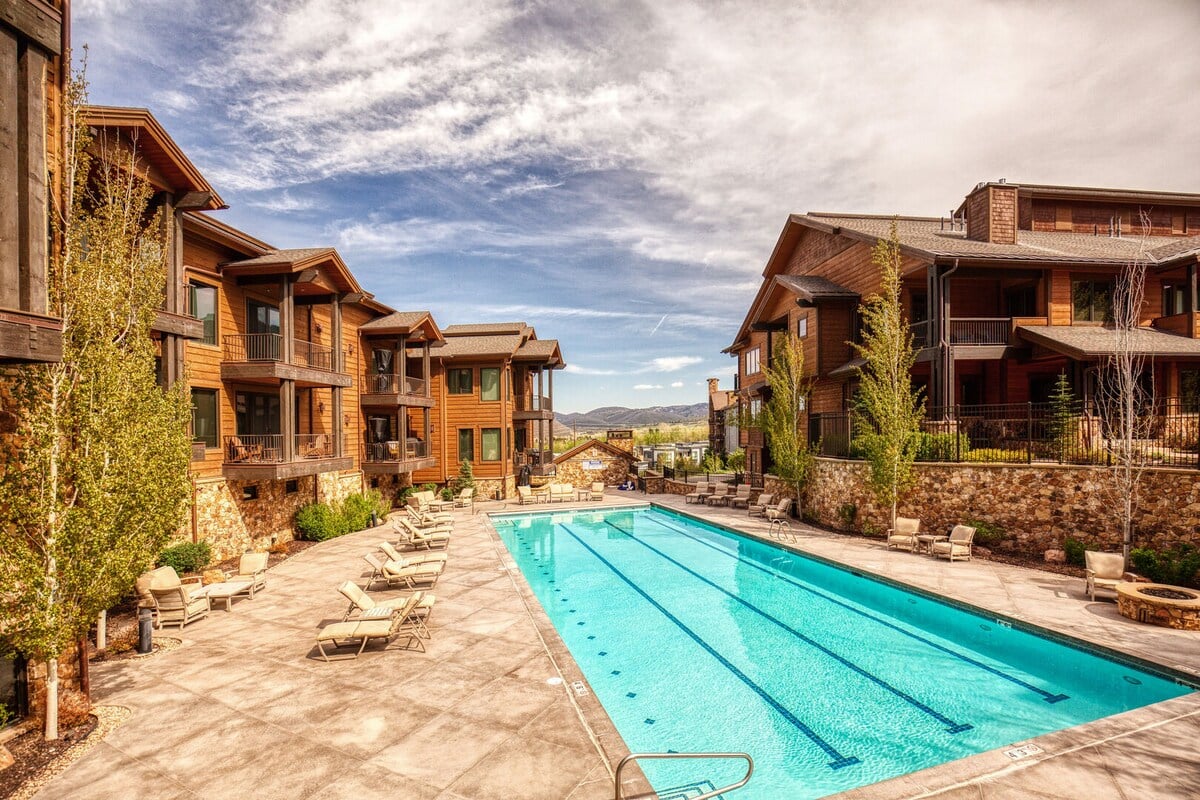 Luxury townhome steps from Park City’s slopes in Park City, UT