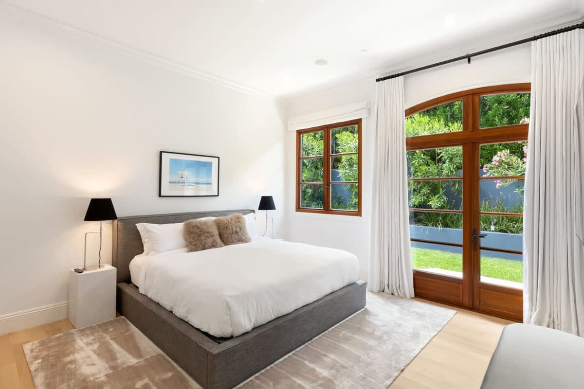 Residence image 3