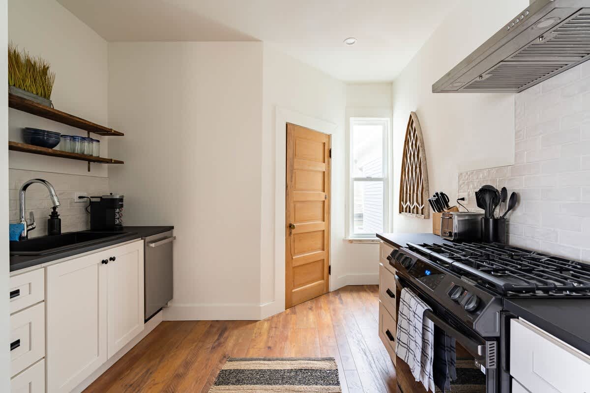 Residence image 3