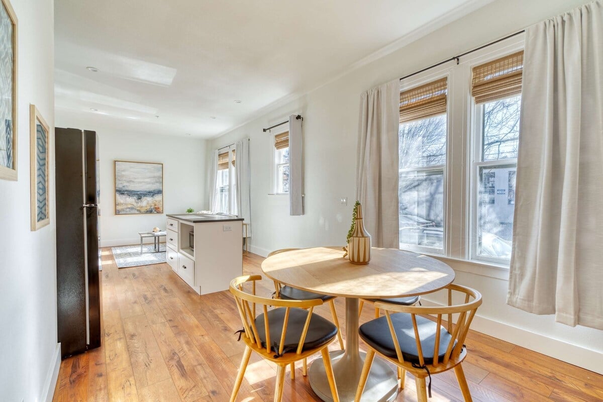 1BR • Fast WiFi • Walk to Dining & Breweries image 9