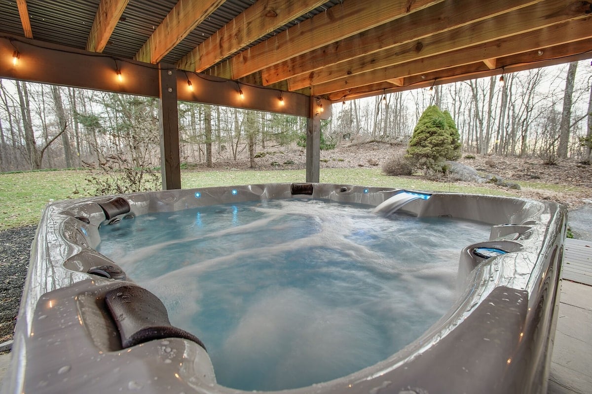 Where architecture dissolves into forest at the edge of everything in Lewisberry, PA