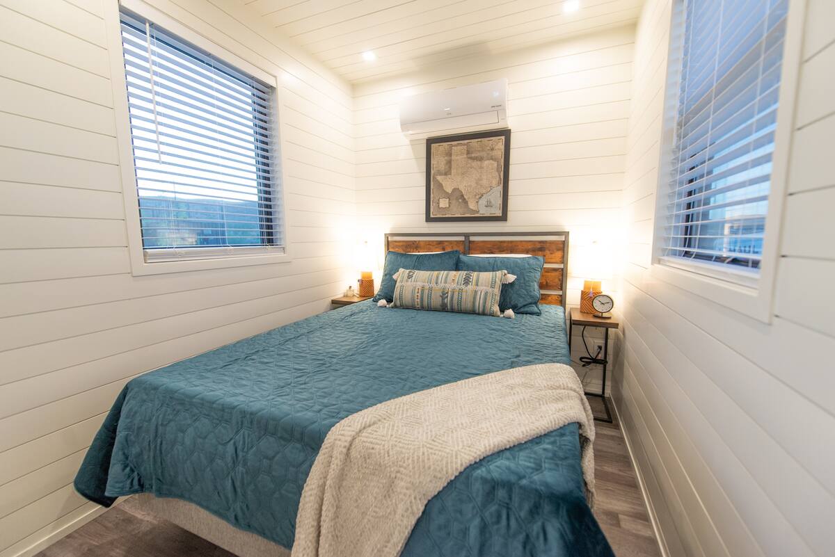 Residence image 2