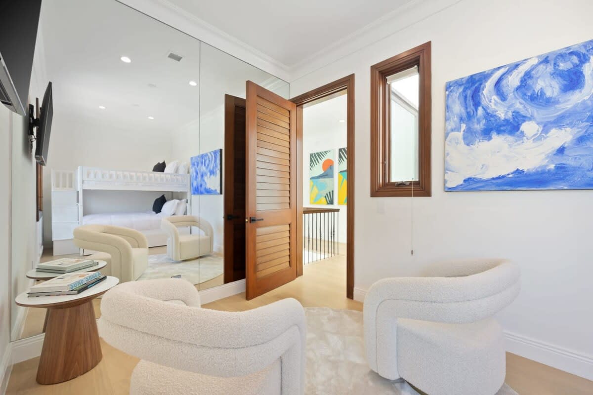 Residence image 6