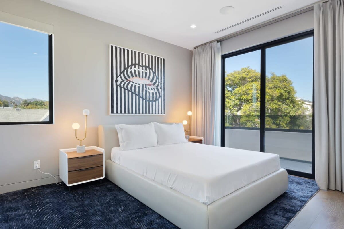 Residence image 1