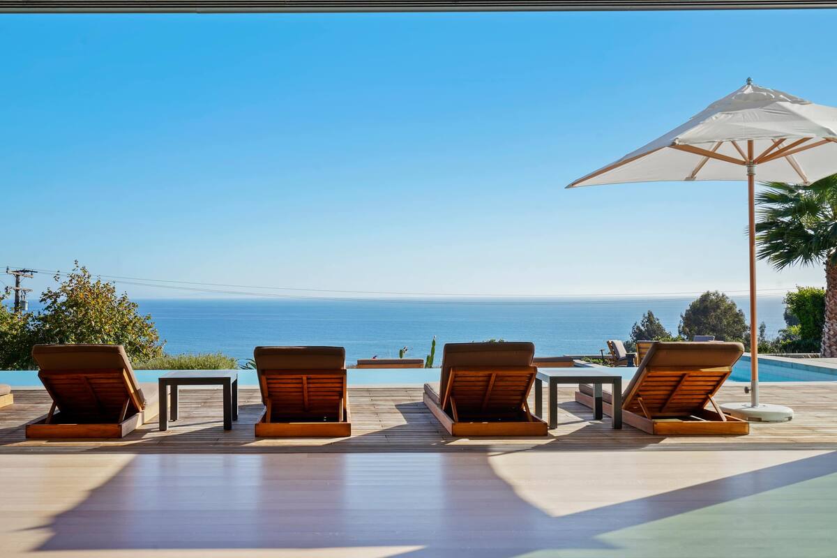 Breathe in Malibu’s fresh air and unforgettable views.