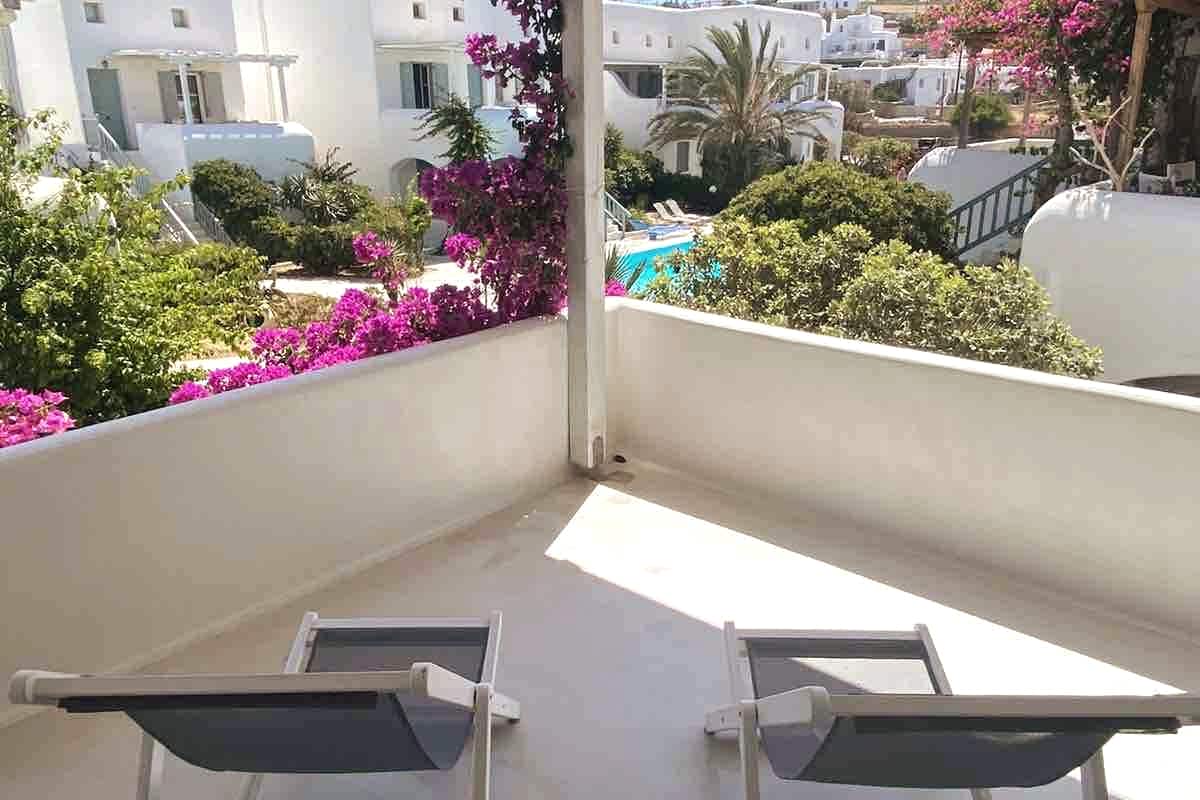 Mykonian Style Pool House 3 w Night Security Guard image 6