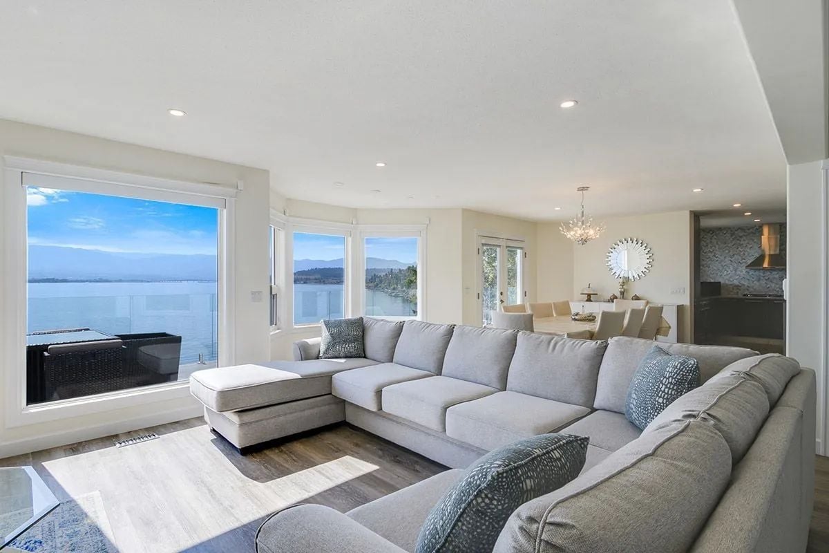 Residence image 3