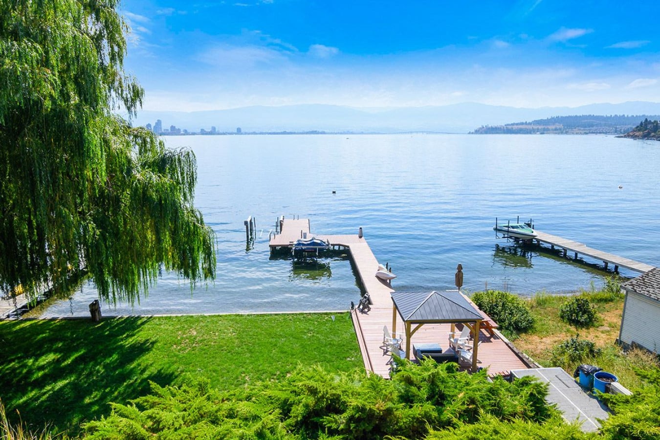 Luxury lakeside living in West Kelowna in West Kelowna, British Columbia
