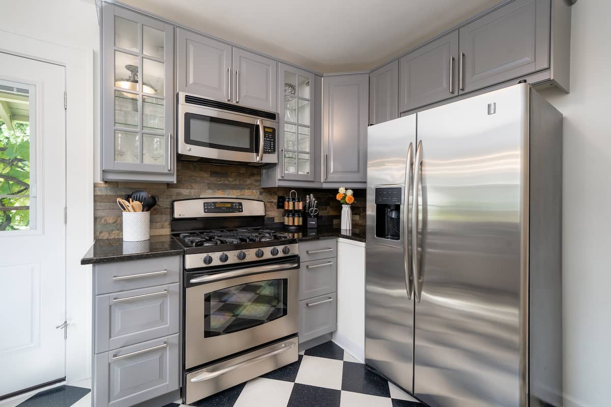 Spacious Fridge – Perfect for Storing All Your Favorites During a Long Stay!