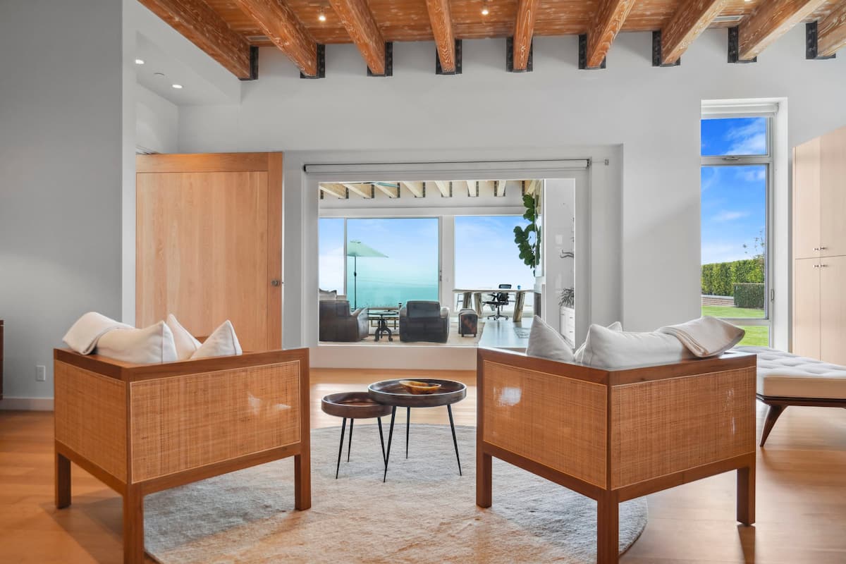 Stunning ocean views through large windows.