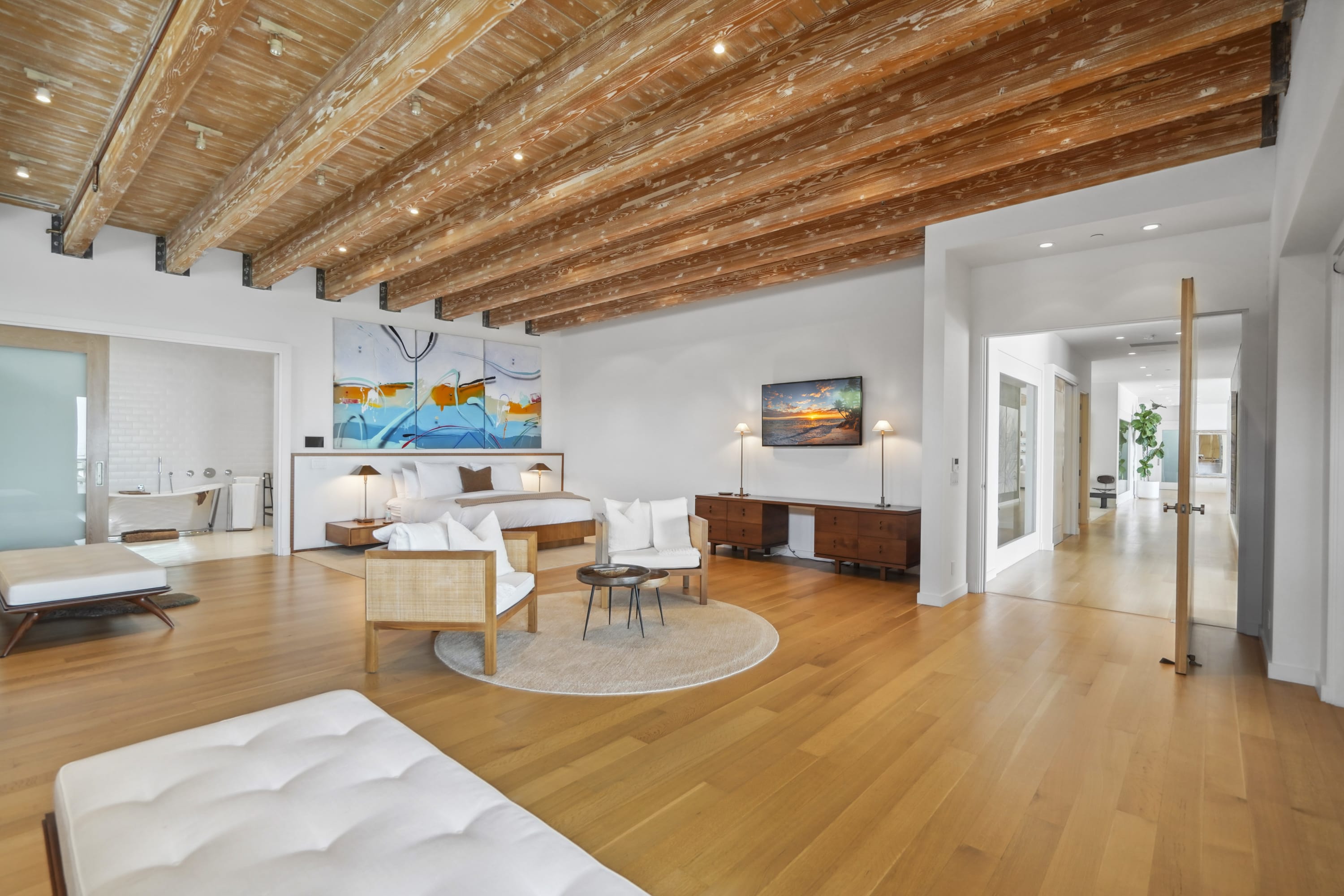 Residence image 3