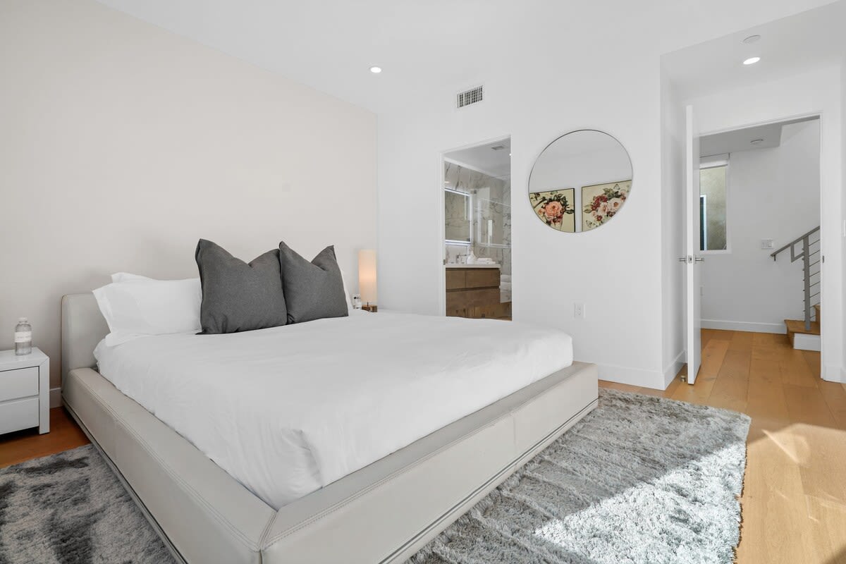 Residence image 5