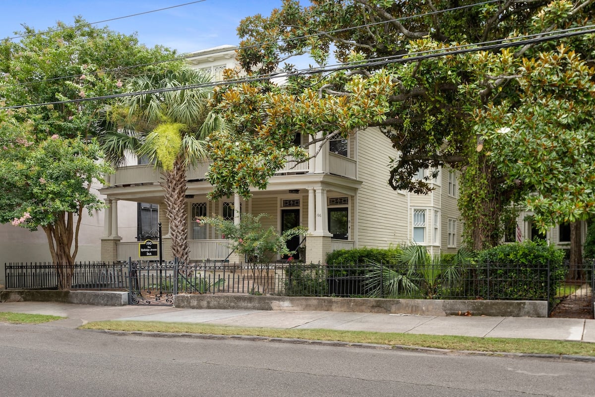 Where Rutledge Avenue opens its doors to a slower kind of stay in Charleston, SC