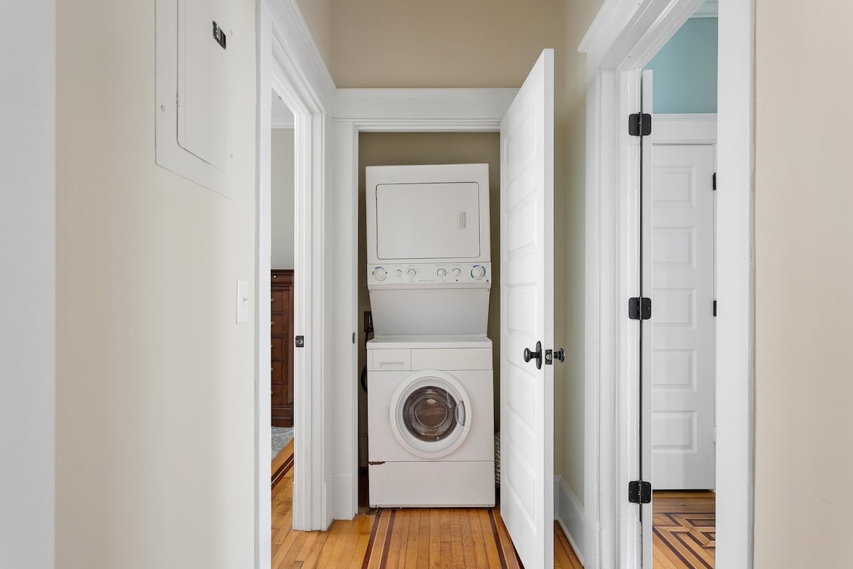 Rutledge Avenue Inn (Suite A) | Downtown Luxury image 30