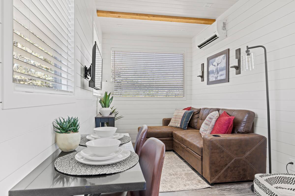 Residence image 2
