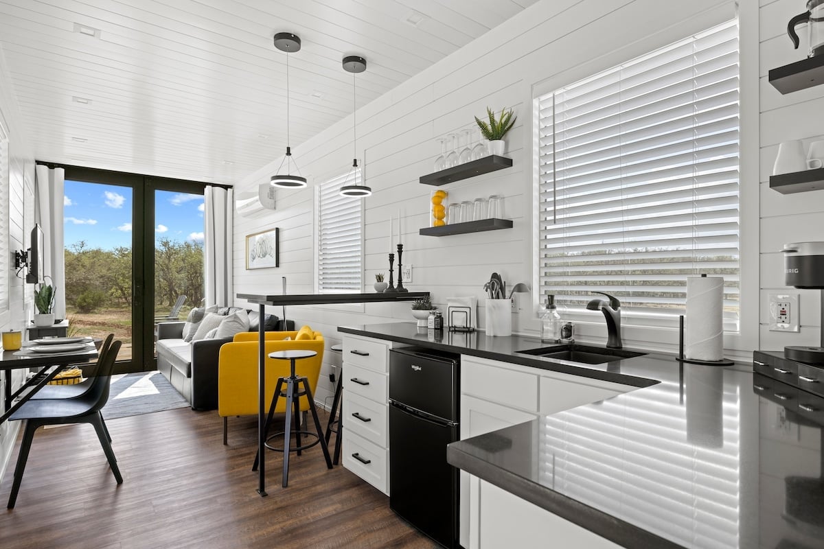 Residence image 3