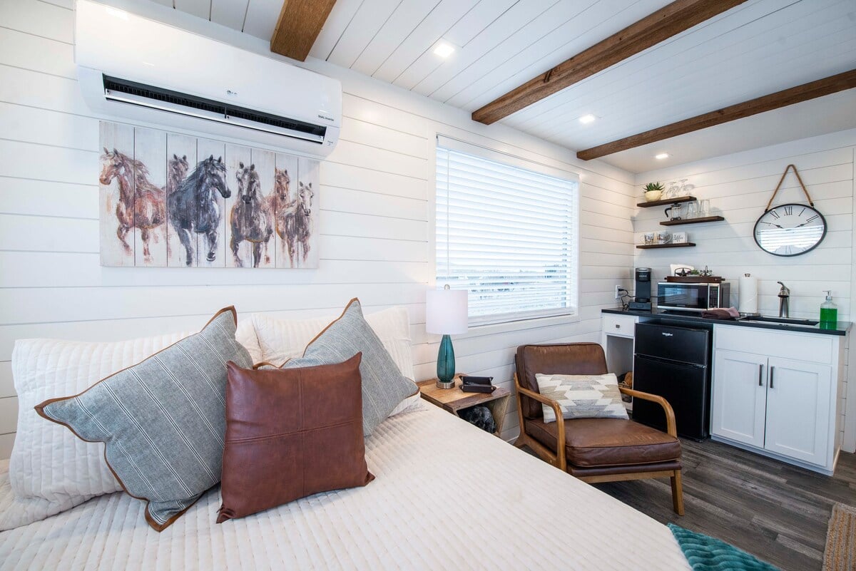 New! The Wild West Cozy Container Home image 15