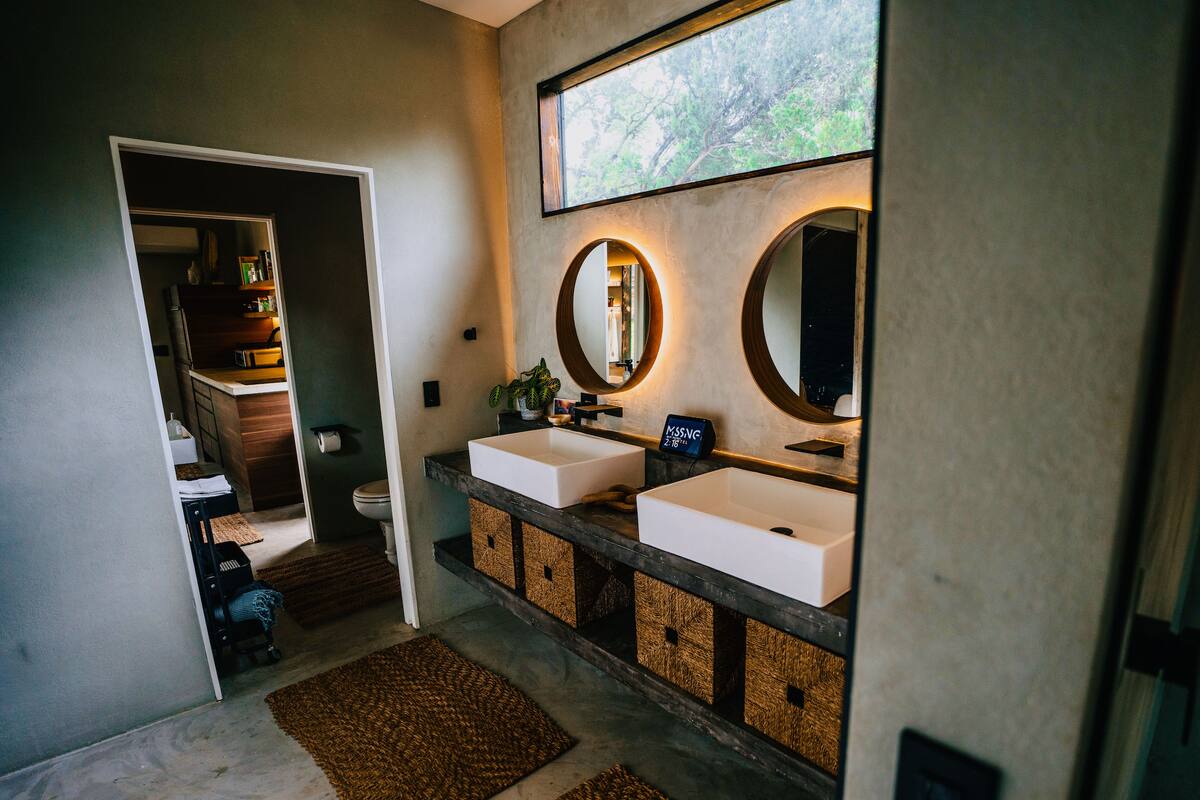 You will have plenty of room to get ready for the day ahead.